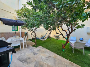 Local living in historic house with Private Garden